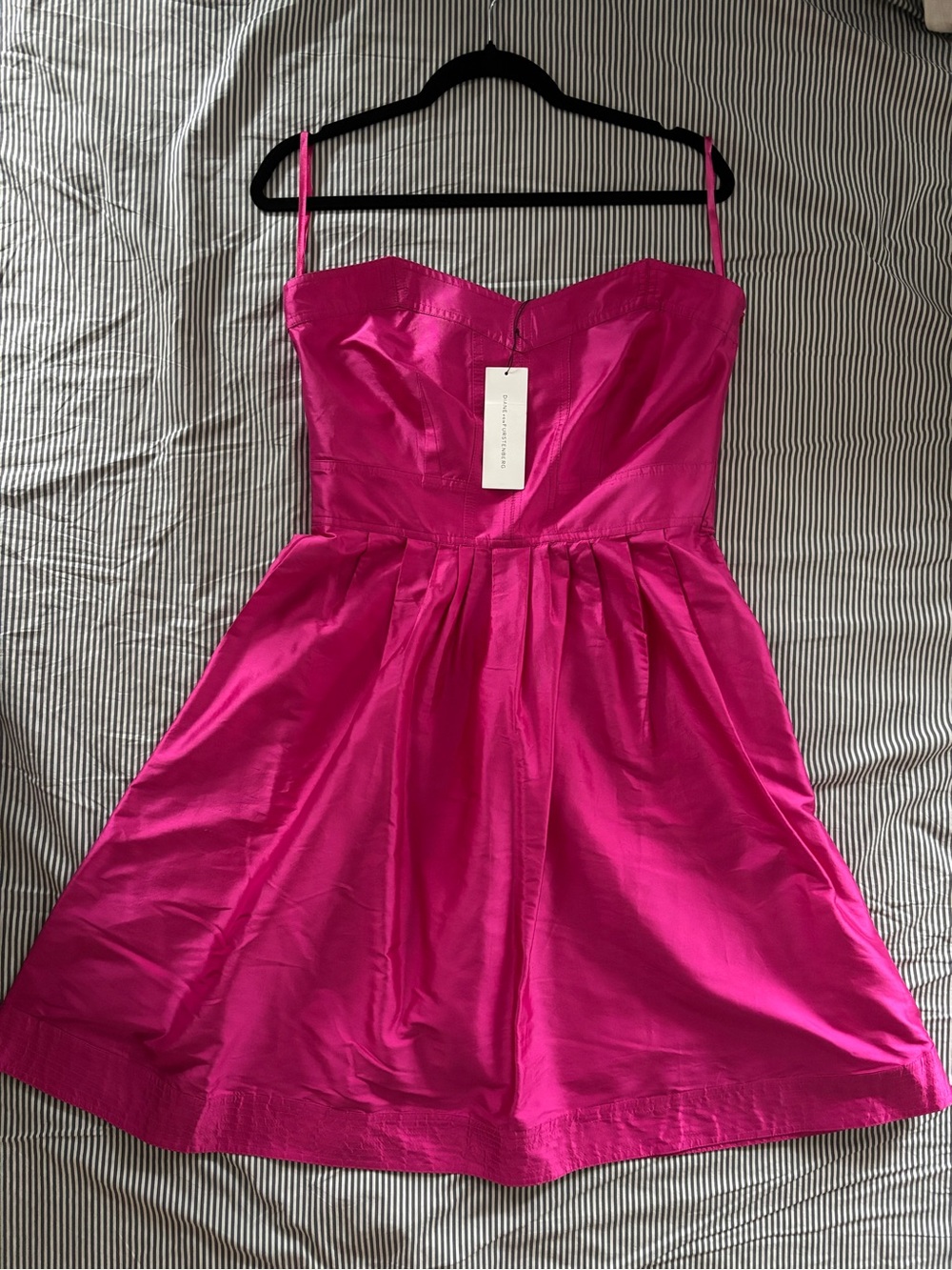 Diane Von Furstenberg Hot Pink Strapless Sweetheart Dress